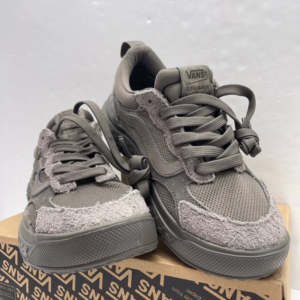 Vans WMN Mte Ultrarange Neo Vr3
Mono Bungee Cord
VN000CWE9JC Sneakers - Picture 3 of 16